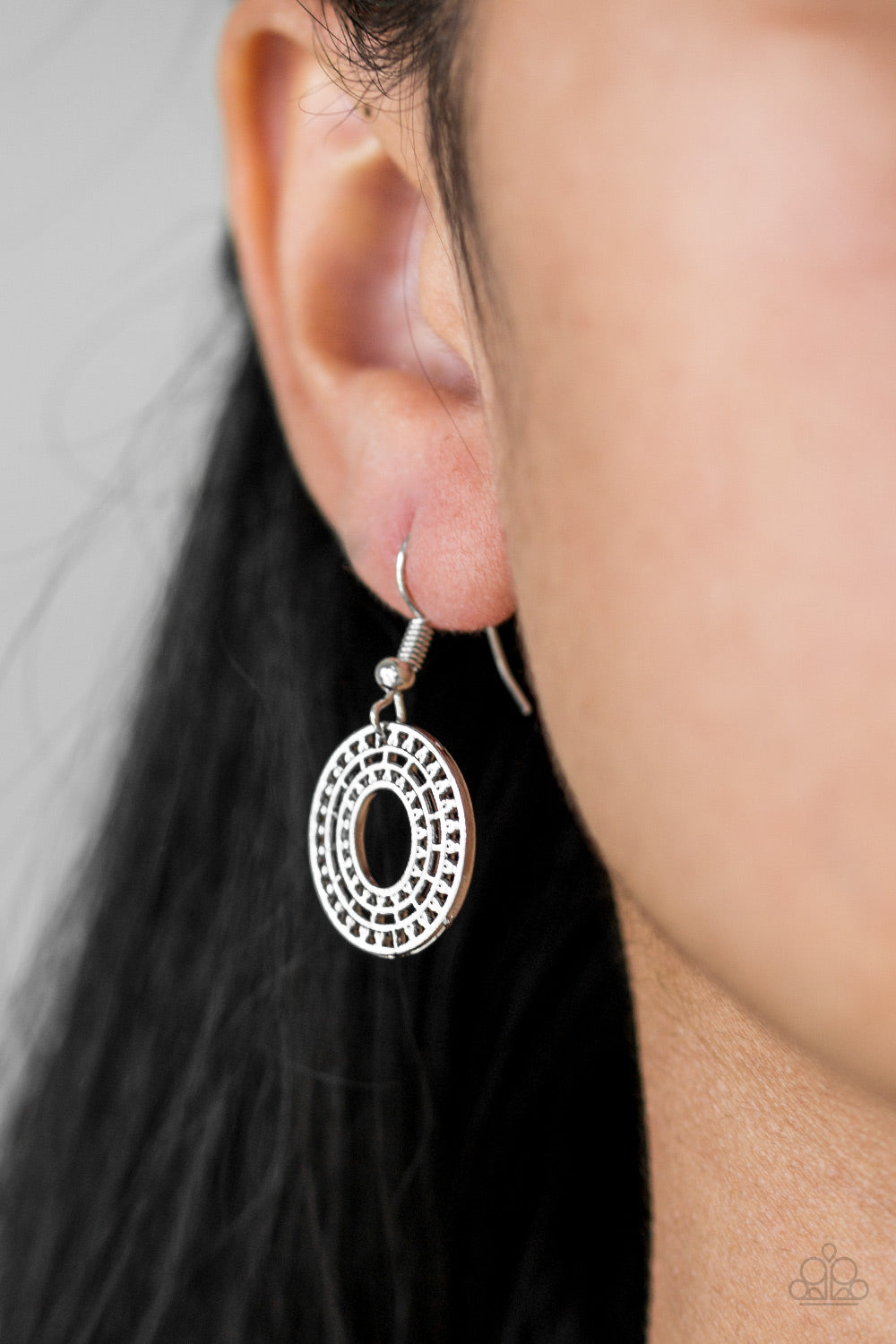 Basically Baltic - Silver Necklace & Earrings - Paparazzi Accessories -
Radiating with circular details, airy oval frames link below the collar for a casual look. Features an adjustable clasp closure.
Sold as one individual necklace. Includes one pair of matching earrings.