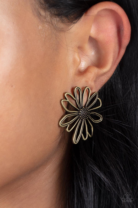 ​Artisan Arbor - Brass Flower Earrings - Paparazzi Accessories - 
Airy brass petals bloom from a studded brass center, creating a rustic flower. Earring attaches to a standard post fitting. Sold as one pair of post earrings.
