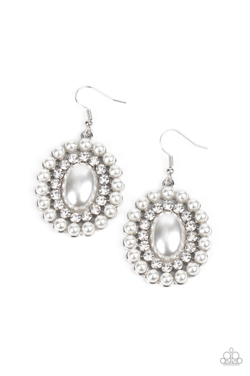 Granada Garland - Silver Earrings - Paparazzi Accessories – Bedazzle Me  Pretty Mobile Fashion Boutique