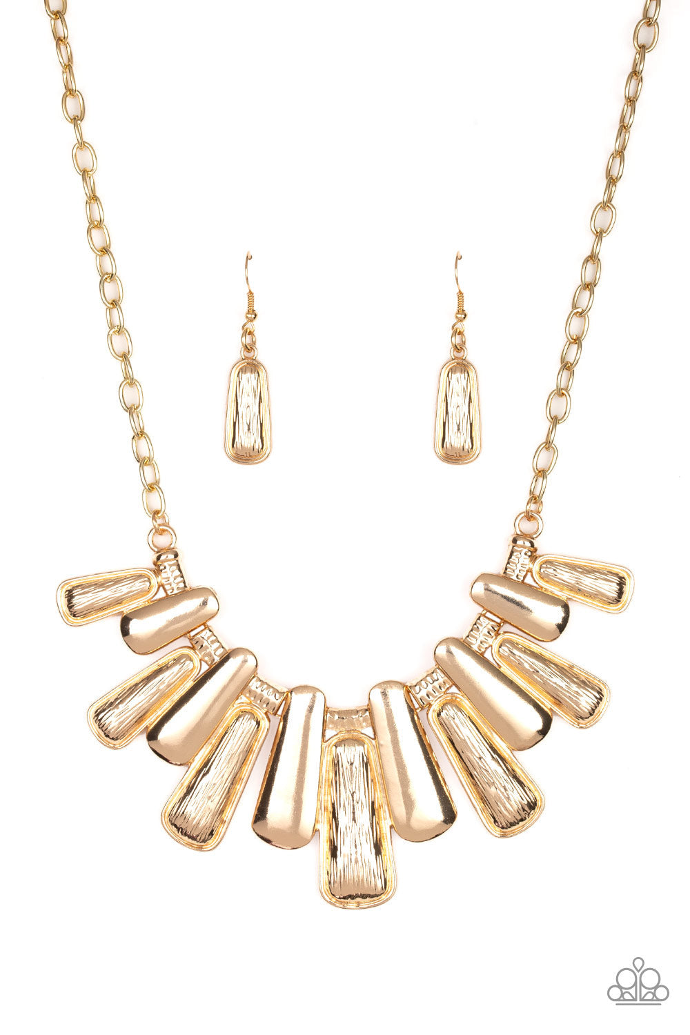 MANE Up - Gold Fashion Necklace - Paparazzi Accessories - Featuring smooth and etched finishes, a collection of glistening gold plates link below the collar, creating a blinding fringe. Features an adjustable clasp closure.