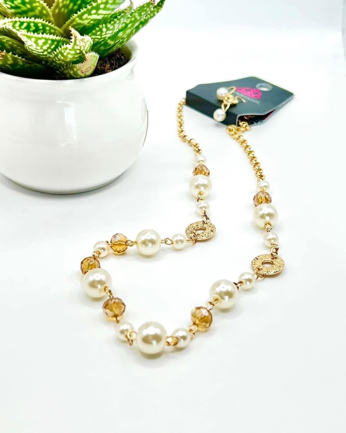 Traditional Transcendence Gold Pearl Necklace Paparazzi Accessorie